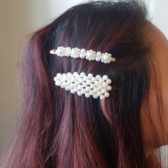 3/$25 Hair Clip Faux Fancy Pearls Oversized A or B - Picture 2 of 4